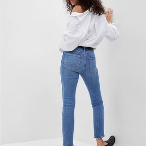 Gap High Rise Vintage Slim Jeans 29 R